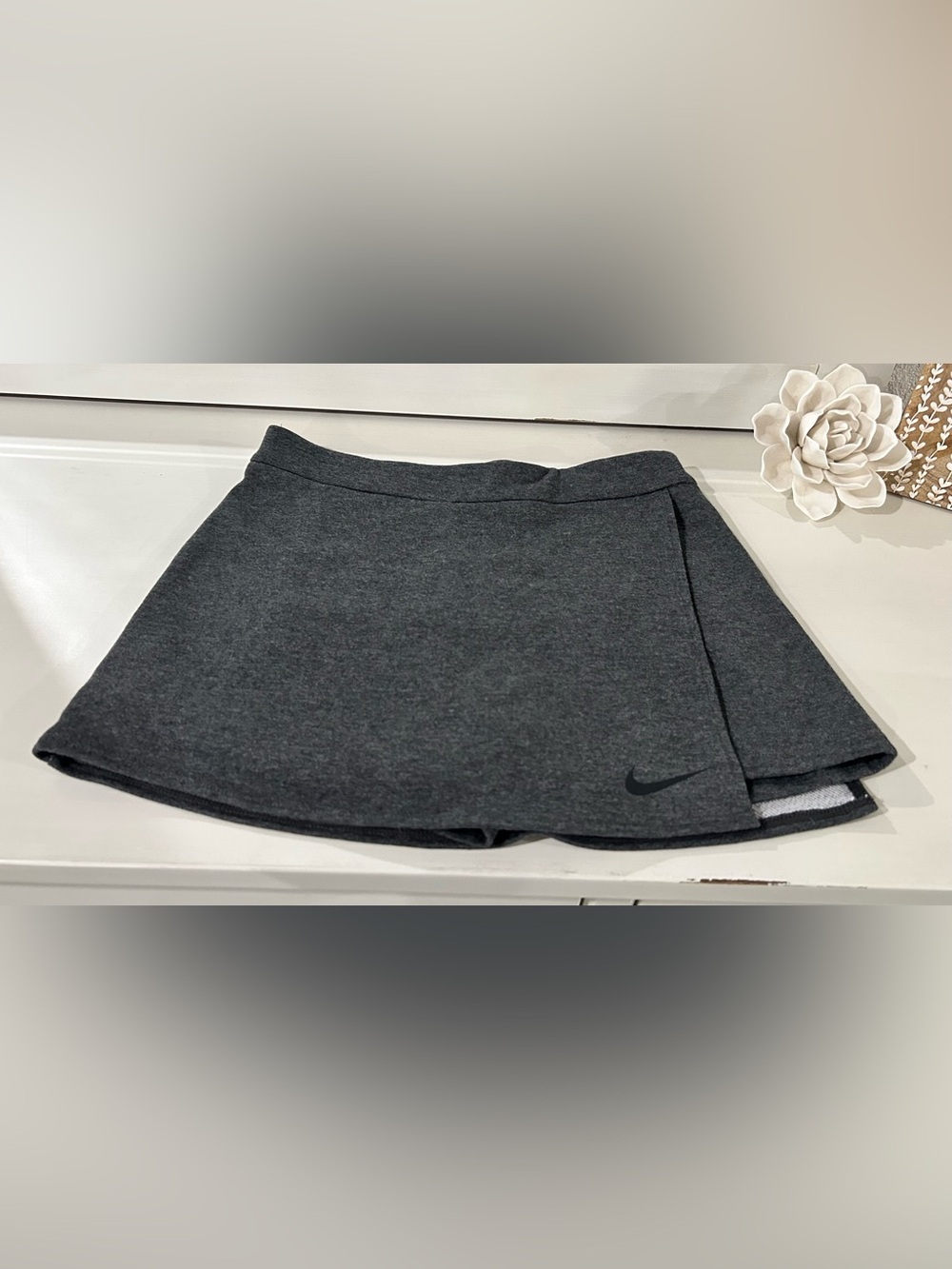 Nike Women’s Charcoal Gray Athletic Skort